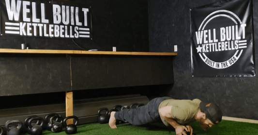 Close Grip Pushups